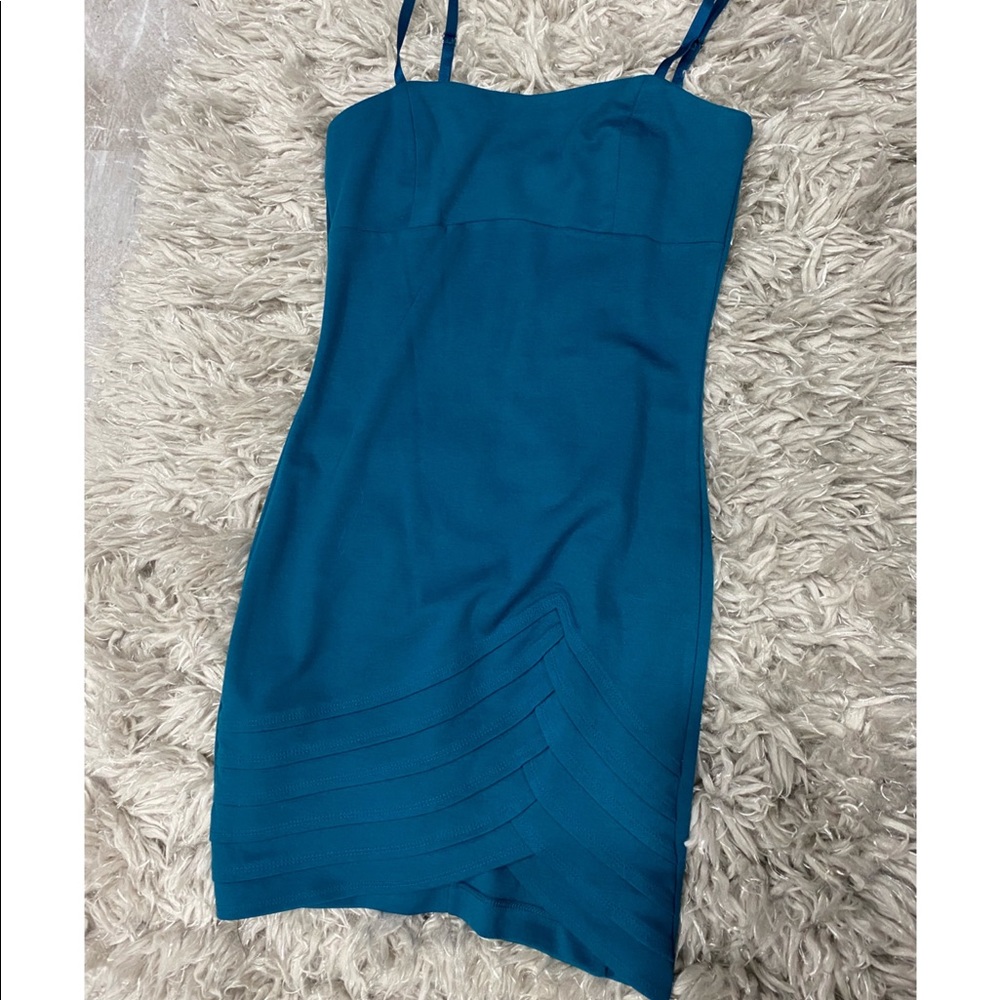scalloped hem dress